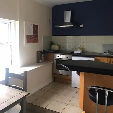 Cheap Budget Apartment *