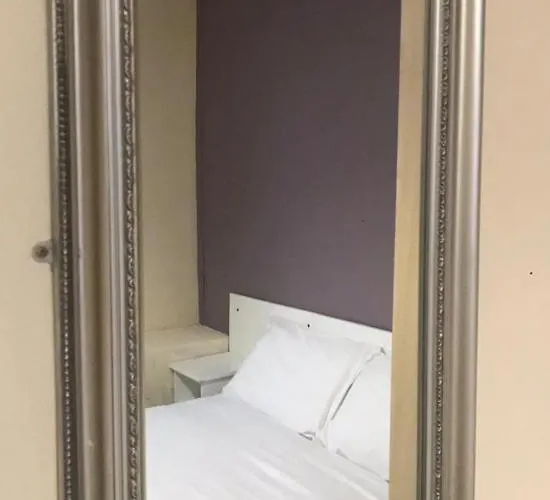 Cheap Budget Lejlighed *